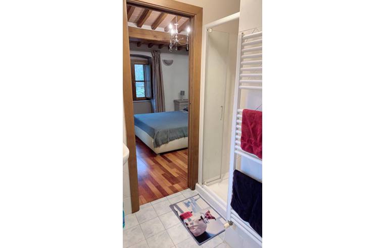 casa indipendente in vendita a Carrara in zona Gragnana