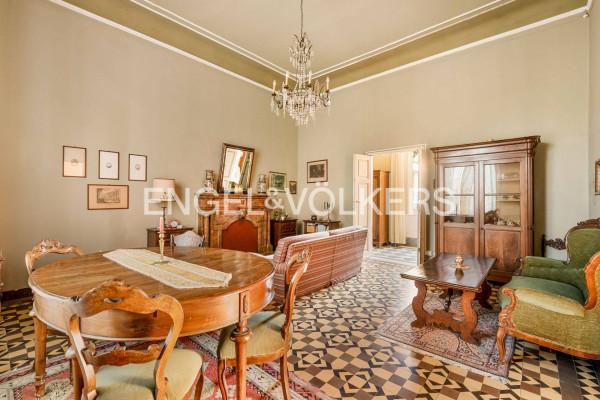 appartamento in vendita a Carrara in zona Centro Città