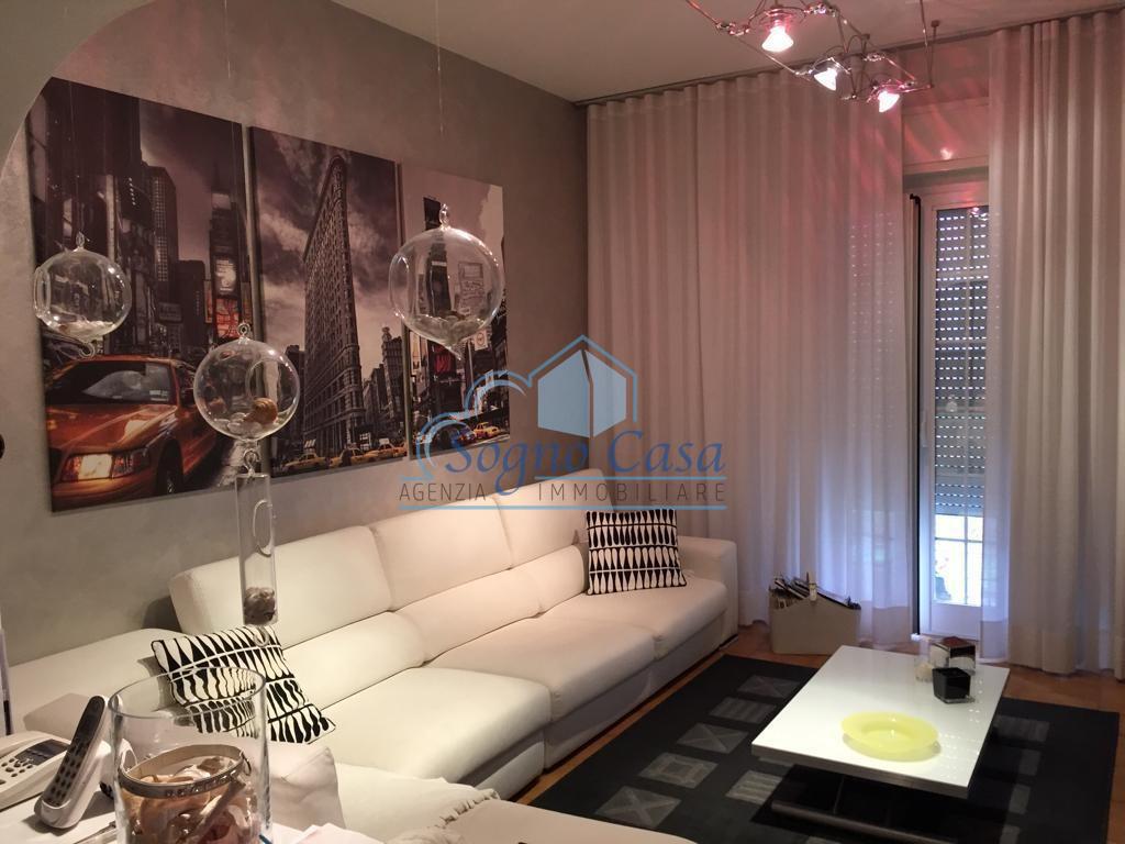 casa indipendente in vendita a Carrara in zona Avenza