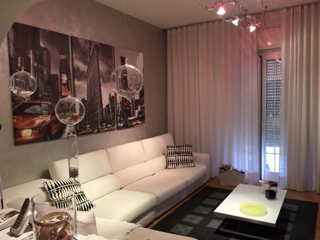 casa indipendente in vendita a Carrara in zona Avenza