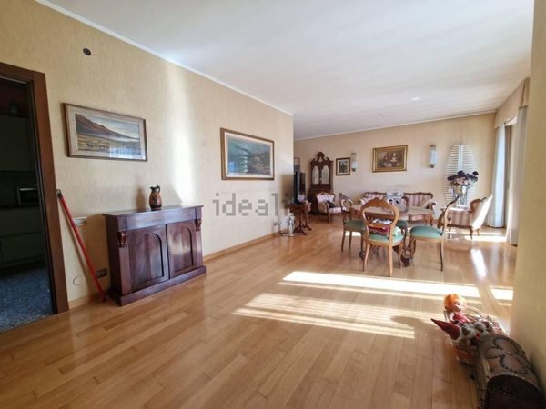 appartamento in vendita a Carrara in zona Marina di Carrara