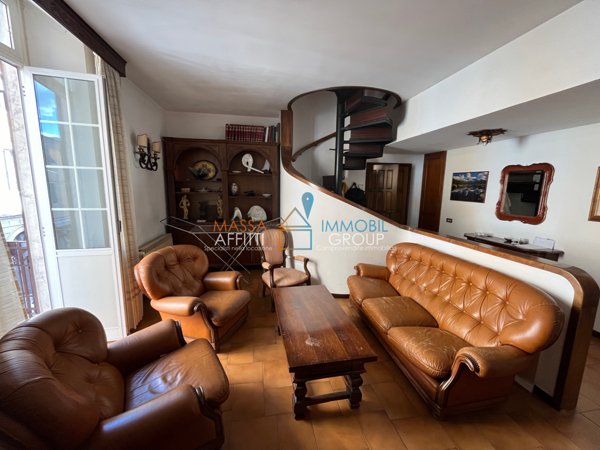 appartamento in vendita a Carrara in zona Centro Città