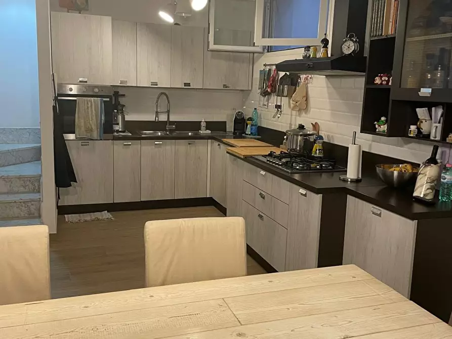 casa indipendente in vendita a Carrara in zona Bonascola