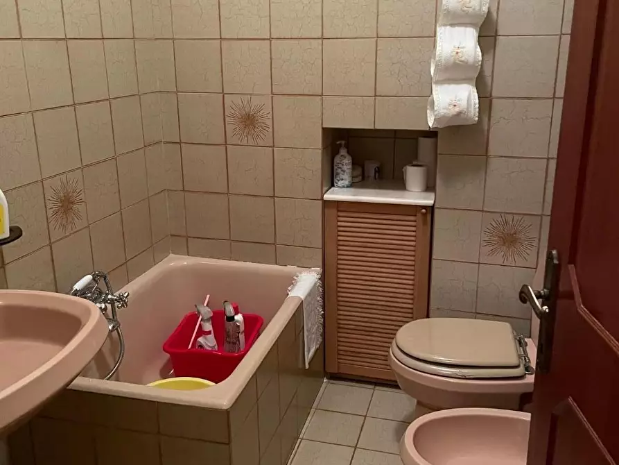 casa indipendente in vendita a Carrara in zona Gragnana