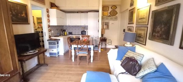 appartamento in vendita a Carrara in zona Marina di Carrara