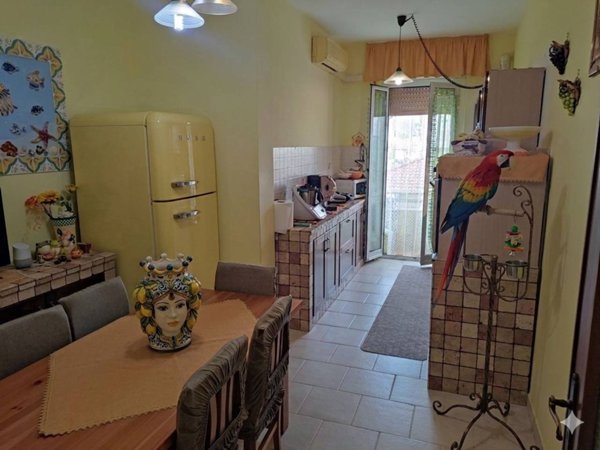 appartamento in vendita a Carrara in zona Marina di Carrara