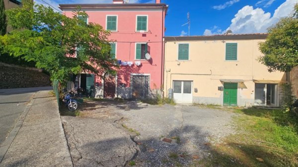 appartamento in vendita a Carrara