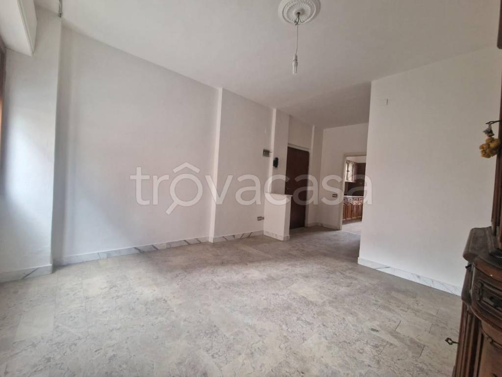 appartamento in vendita a Carrara in zona Fabbrica