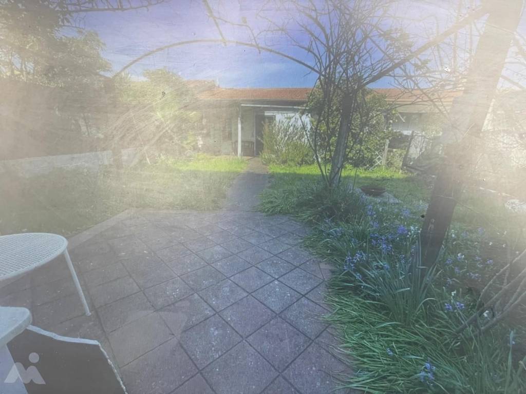 casa indipendente in vendita a Carrara in zona Marina di Carrara