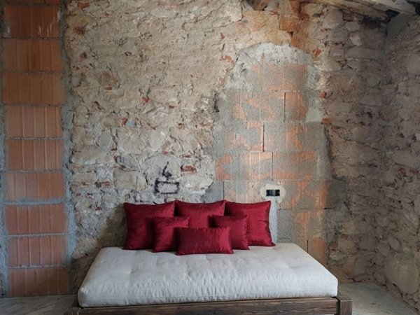 casa indipendente in vendita a Carrara in zona Avenza