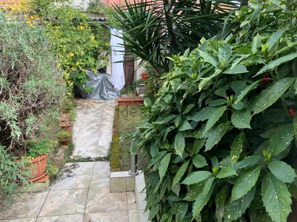 casa indipendente in vendita a Carrara in zona Marina di Carrara