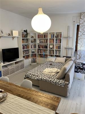 casa indipendente in vendita a Carrara in zona Stadio
