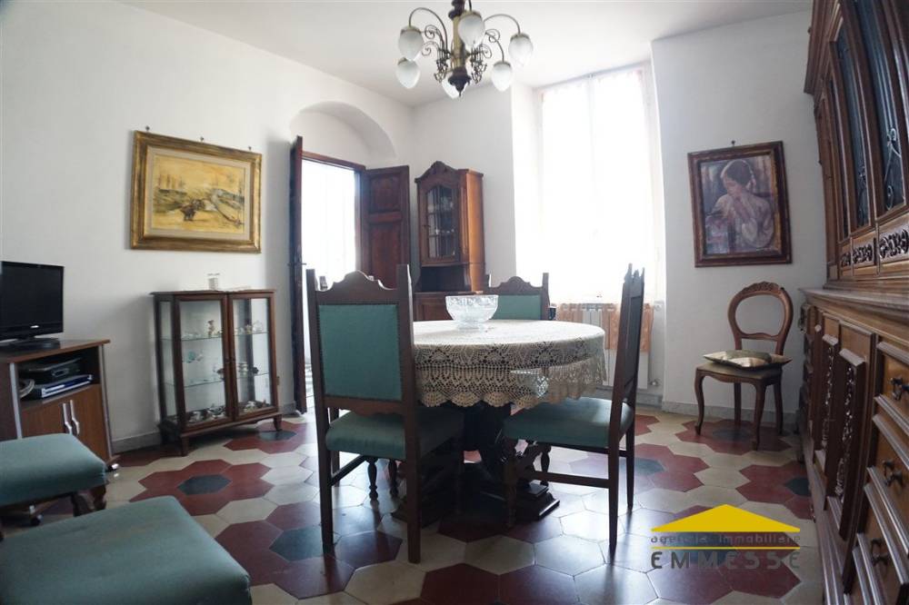 appartamento in vendita a Carrara in zona Centro Città