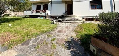 casa indipendente in vendita a Carrara in zona Marasio