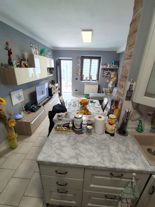 casa indipendente in vendita a Carrara