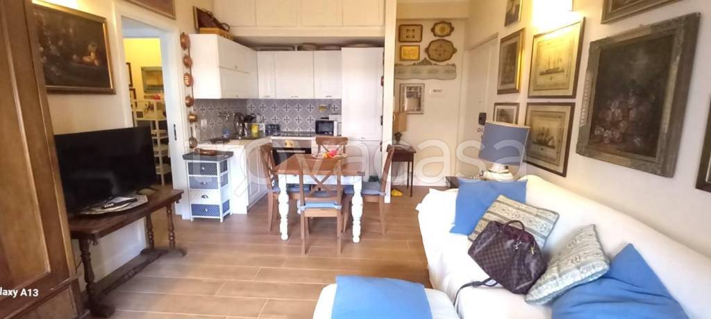 appartamento in vendita a Carrara in zona Marina di Carrara