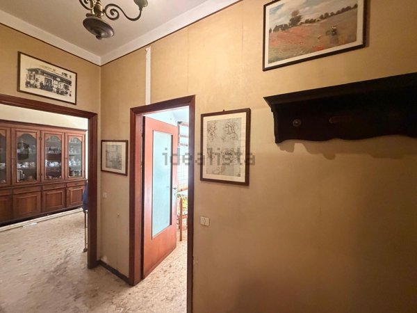 appartamento in vendita a Carrara in zona Marina di Carrara