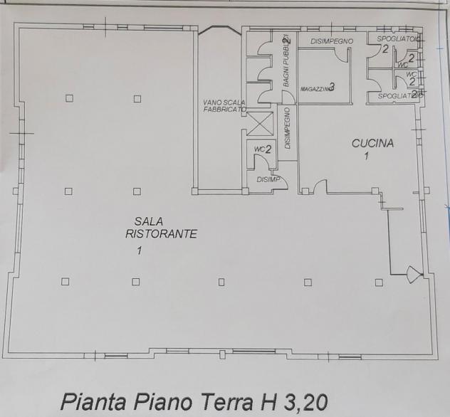 locale di sgombero in vendita a Carrara