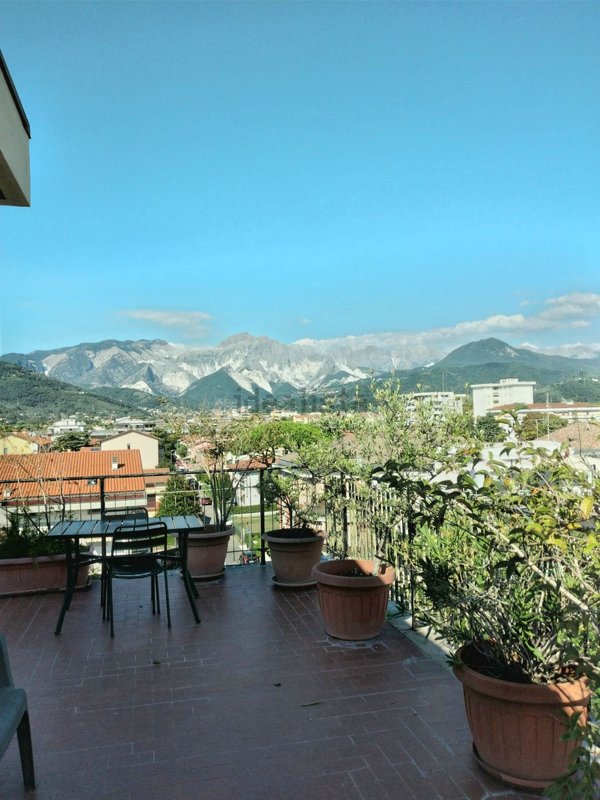 appartamento in vendita a Carrara