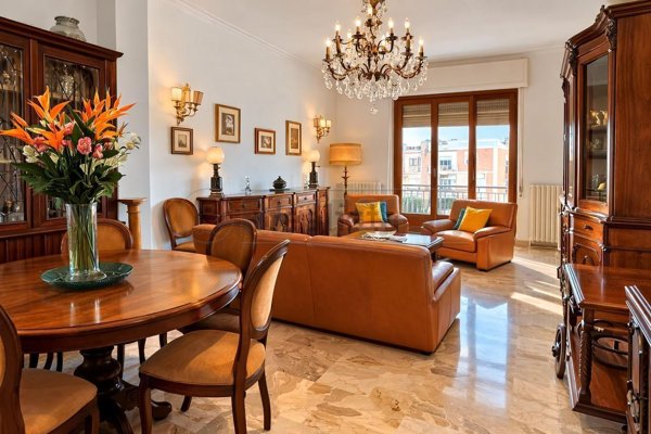 appartamento in vendita a Carrara in zona Avenza