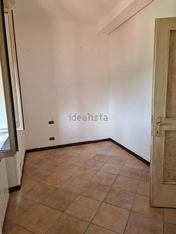 appartamento in vendita a Carrara in zona Codena