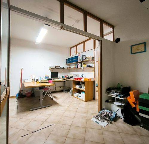 appartamento in vendita a Carrara in zona Fossola