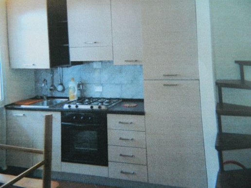 appartamento in vendita a Carrara in zona Marina di Carrara