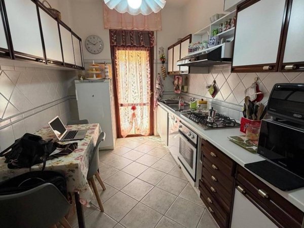 appartamento in vendita a Carrara in zona Marasio