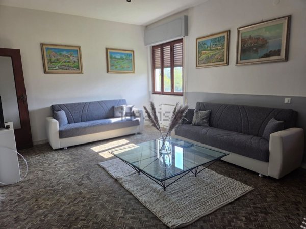 appartamento in vendita a Carrara in zona Marina di Carrara
