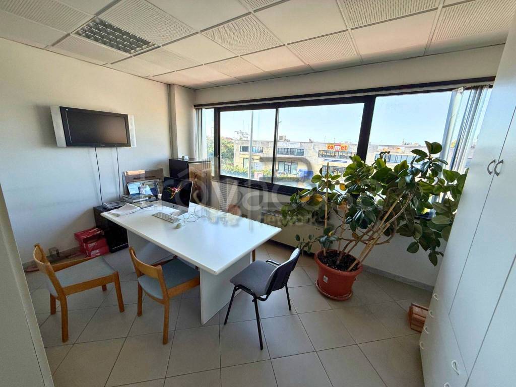 appartamento in vendita a Carrara in zona Avenza