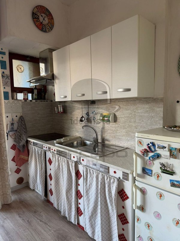 appartamento in vendita a Carrara in zona Marina di Carrara