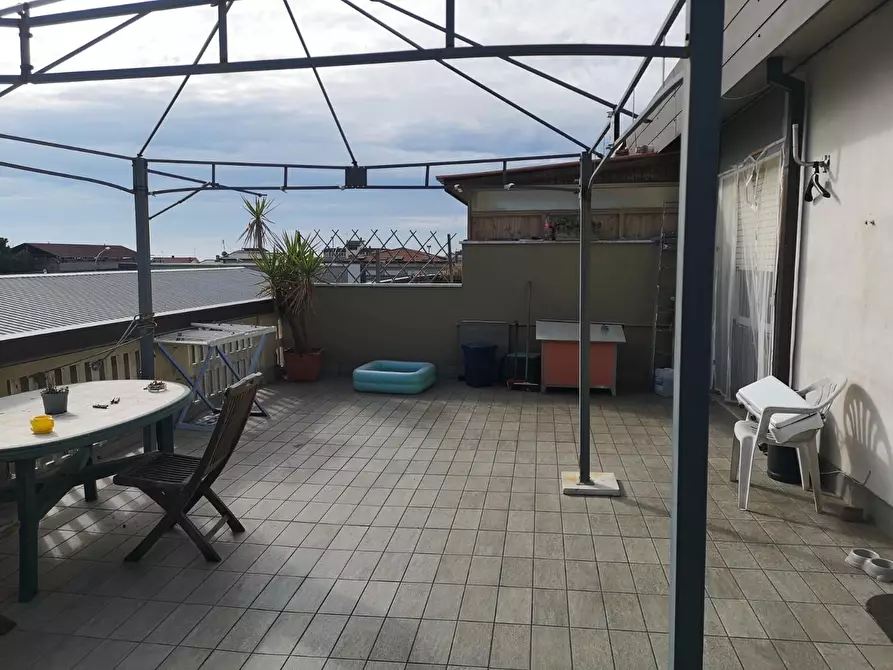 appartamento in vendita a Carrara in zona Marina di Carrara