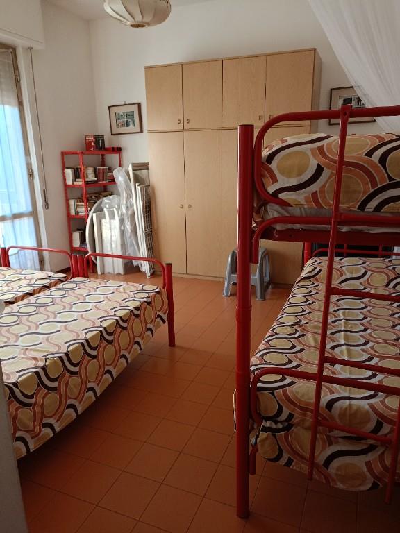appartamento in vendita a Carrara in zona Marina di Carrara