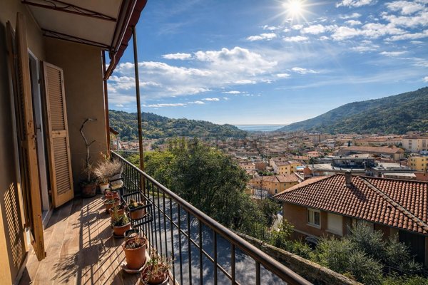 appartamento in vendita a Carrara