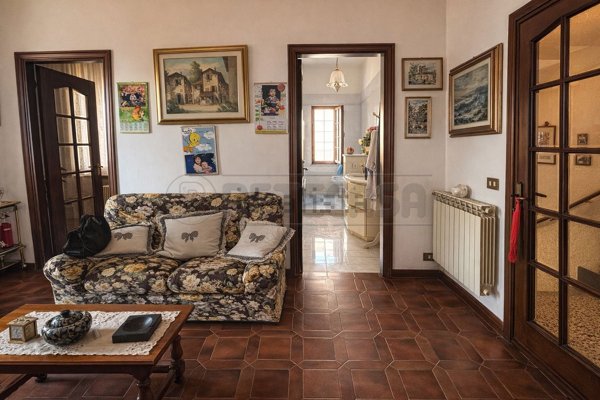 appartamento in vendita a Carrara in zona Centro Città