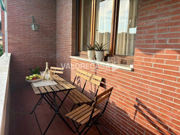 appartamento in vendita a Carrara in zona Centro Città