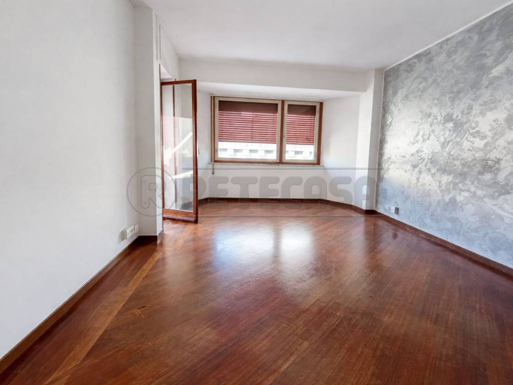 appartamento in vendita a Carrara in zona Centro Città