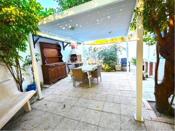 appartamento in vendita a Carrara in zona Colonnata