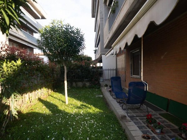 appartamento in vendita a Carrara in zona Marina di Carrara