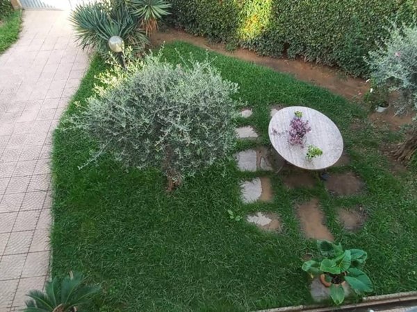 casa indipendente in vendita a Carrara in zona Fossone