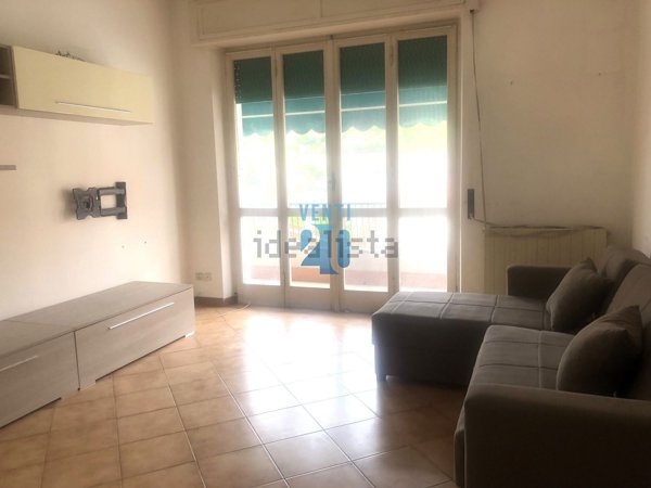 appartamento in vendita a Carrara in zona Centro Città