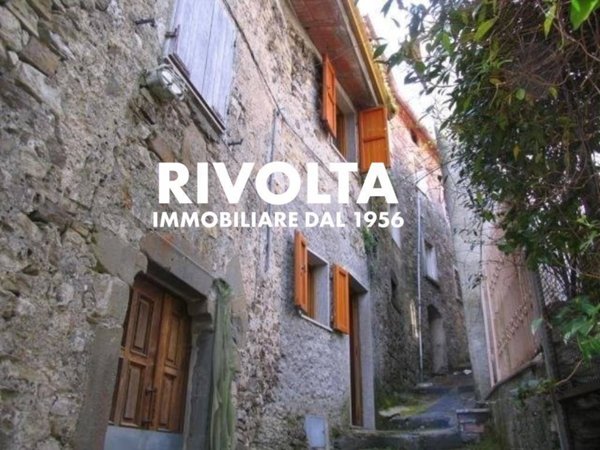 appartamento in vendita a Carrara in zona Gragnana