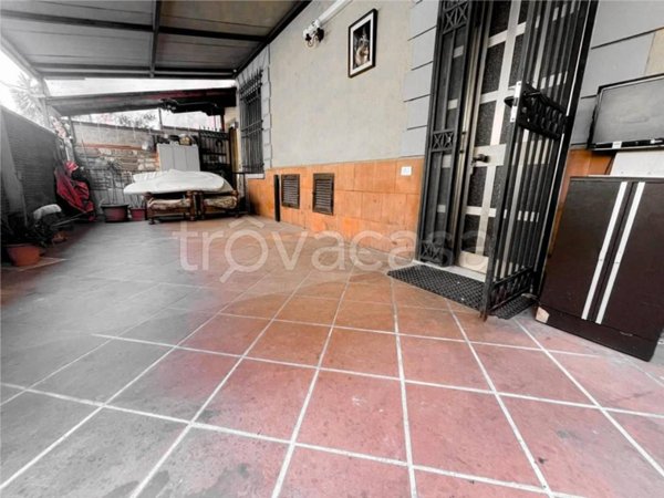 casa indipendente in vendita a Carrara in zona Avenza