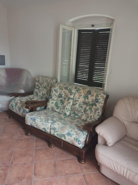 appartamento in vendita a Carrara in zona Avenza