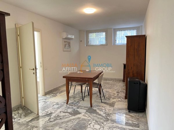 appartamento in vendita a Carrara in zona Marina di Carrara