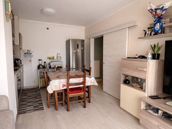 appartamento in vendita a Carrara in zona Marina di Carrara