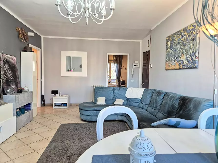 appartamento in vendita a Carrara in zona Avenza