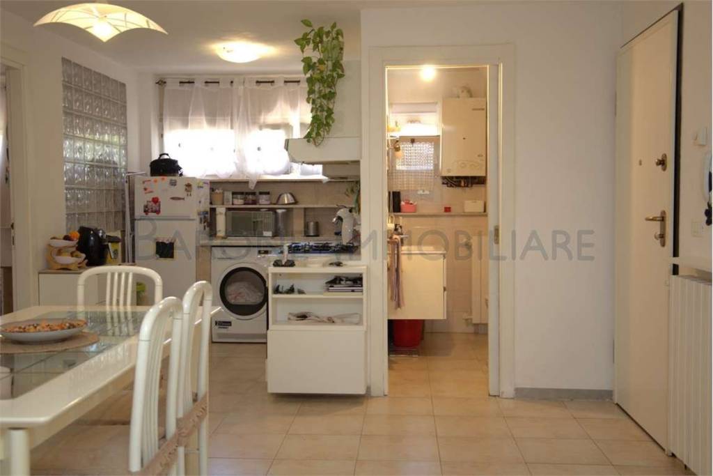 appartamento in vendita a Carrara in zona Marina di Carrara