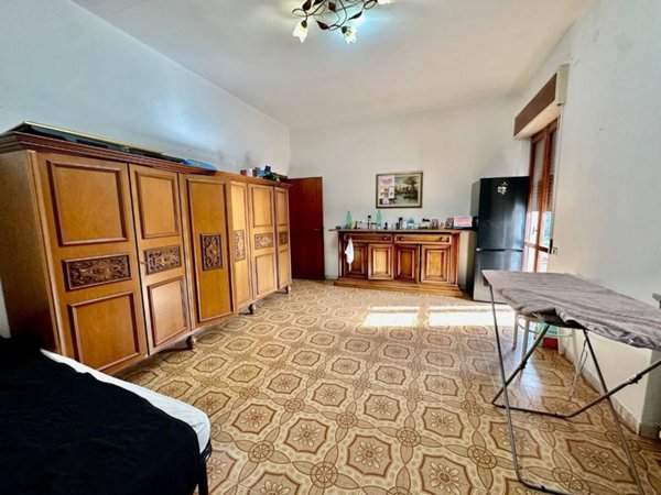 appartamento in vendita a Carrara in zona Marina di Carrara