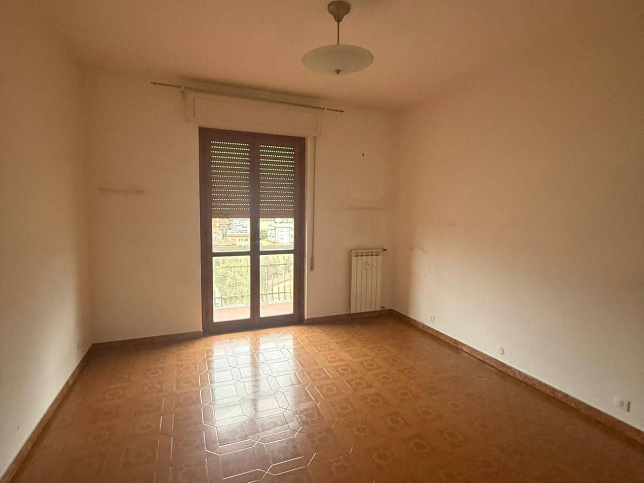 appartamento in vendita a Carrara in zona Marina di Carrara